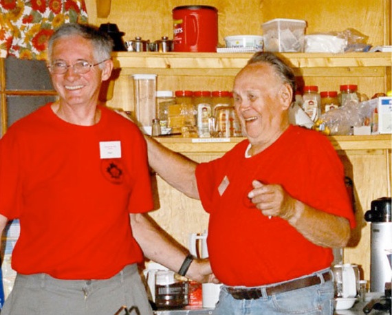 Beauty Creek Breaky 2004 - Don Hollingshead & Karl Buchner